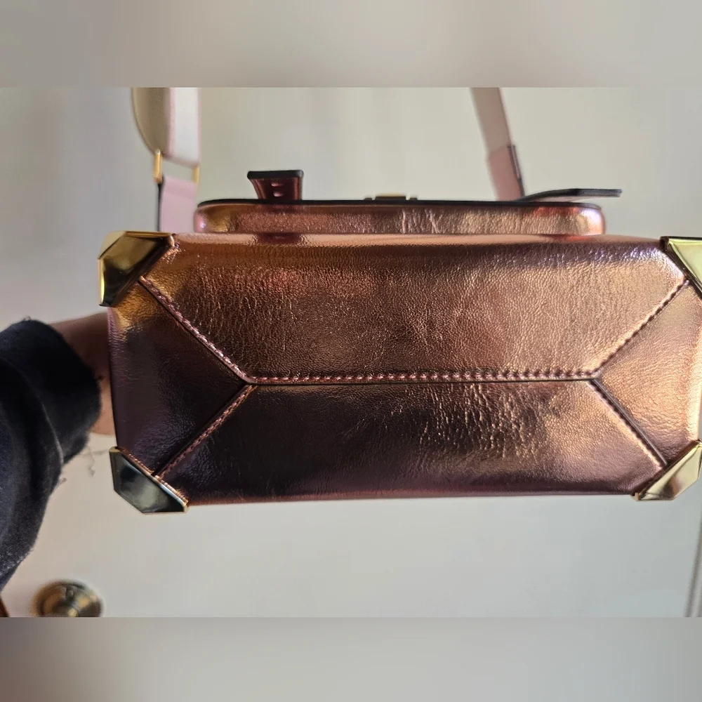 Michael Kors Manhatten Metallic Rose Gold Handbag NWT